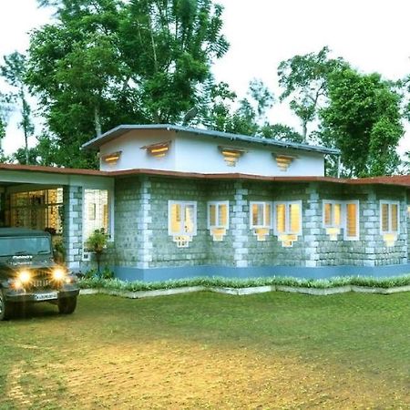Hotel Coorg Kolamotte Gonikoppal Exterior foto